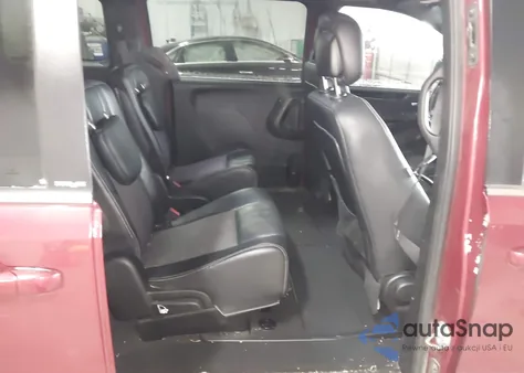 2014 Chrysler Town & Country S from USA, damaged, VIN 2C4RC1HG9ER277152